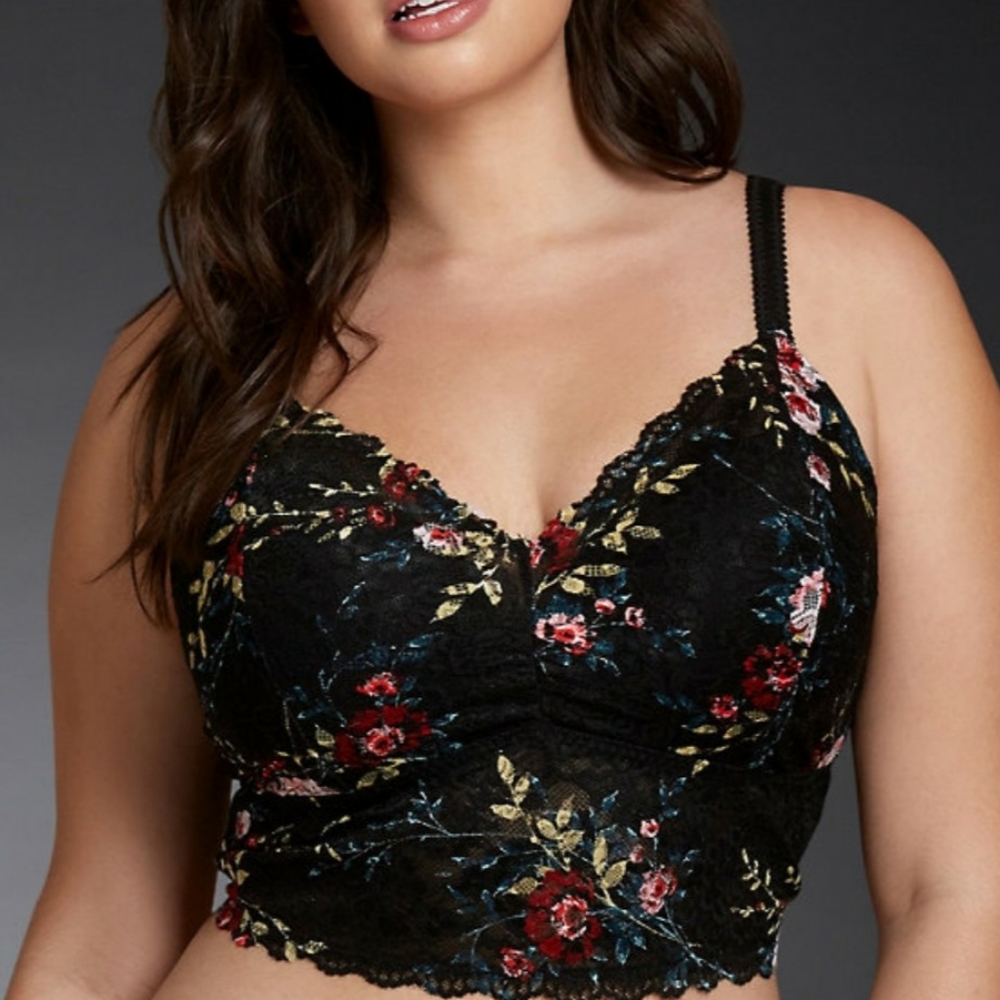 Torrid Black Floral Lace Crop Bralette Size 4